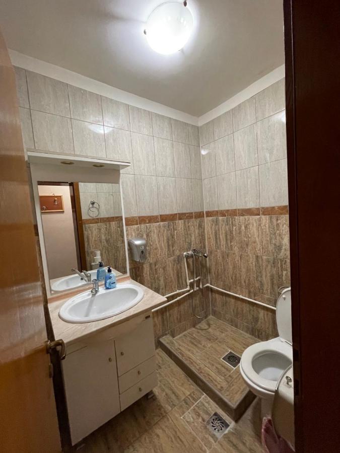 Uni Palas Kavadarci Exteriör bild